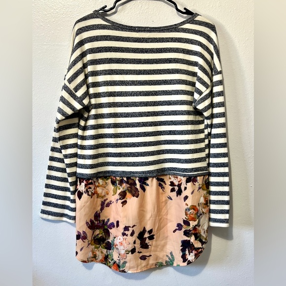Anthropologie Postmark Ginny Stripe & Floral Layered Blouse - Medium - Picture 4 of 9